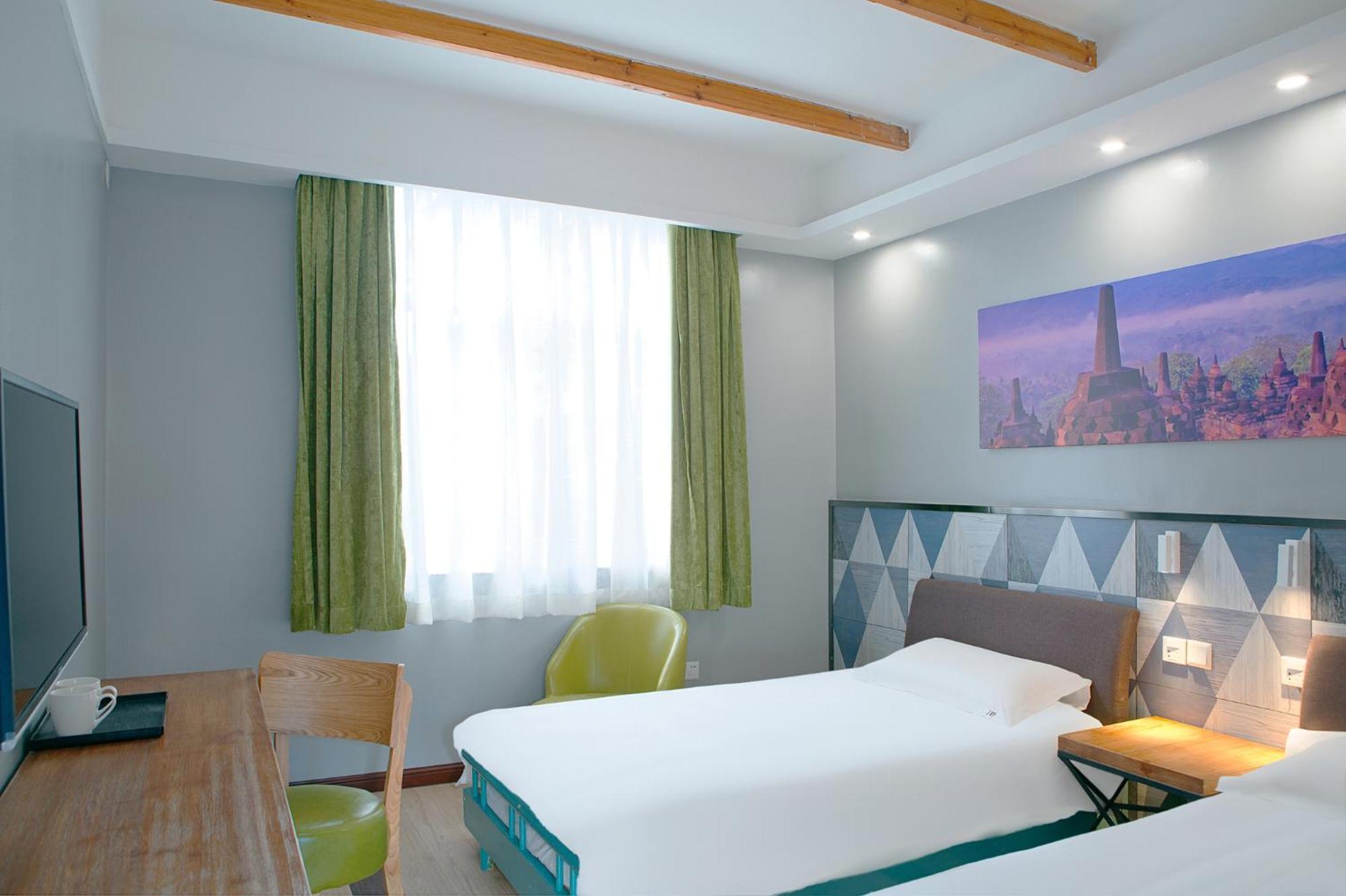 The Cloudland International Youth Hostel Close To The City Center,10 Min Walks To The Subway, Close To The Night Market, Old Street, Green Lake, English-Speaking Service, Free Activity Convenient Payment And Visa Cards Are Accepted Kunming Eksteriør bilde